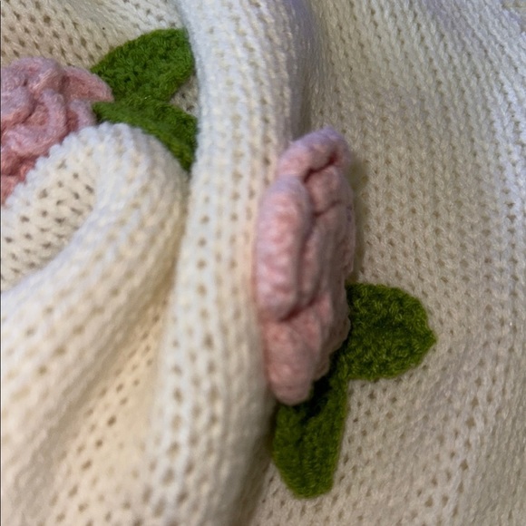 Women's Cream Floral Cardigan Sweater - Picture 8 of 10